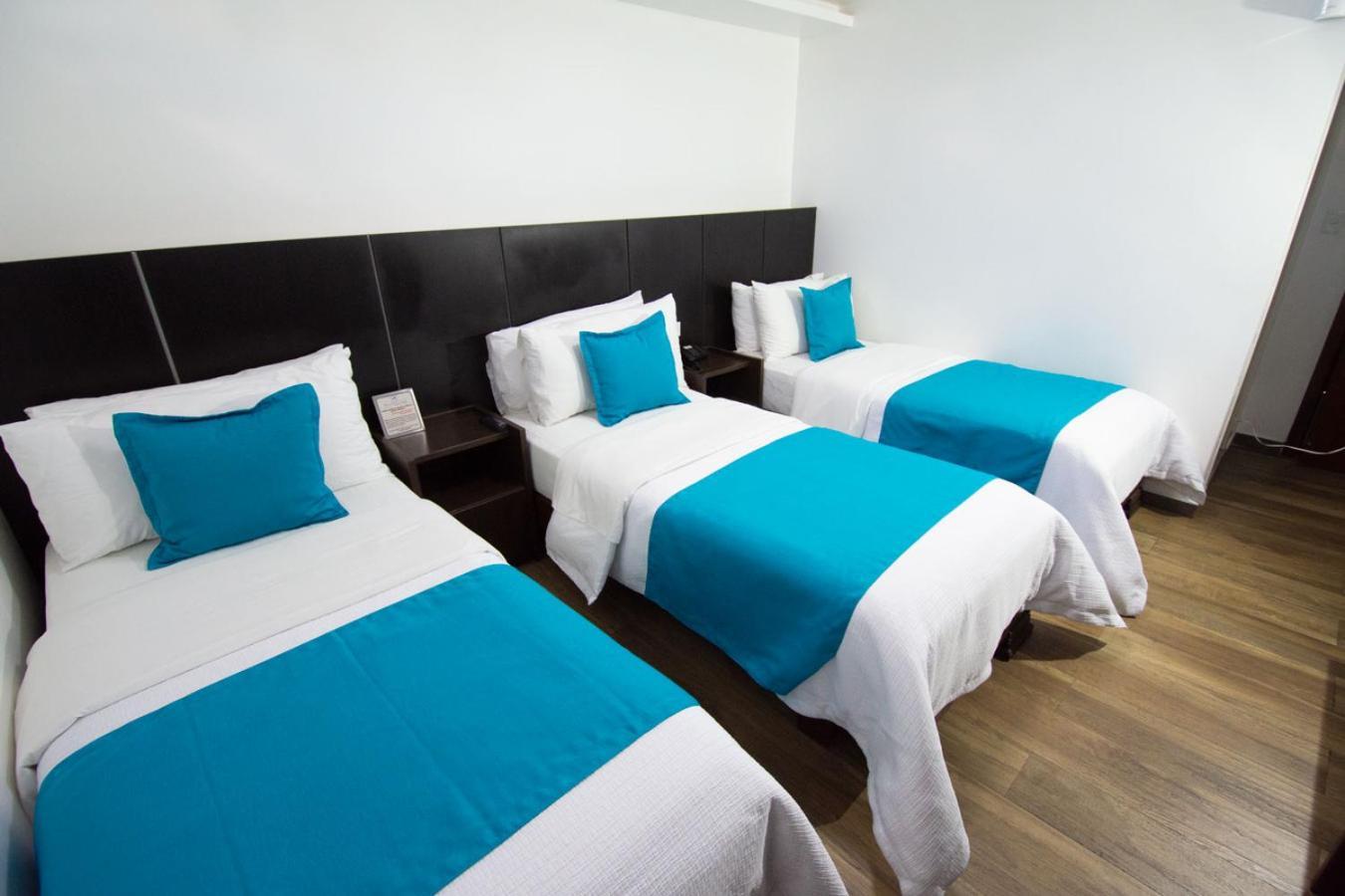 Hotel Plaza Victoria Ибара Екстериор снимка