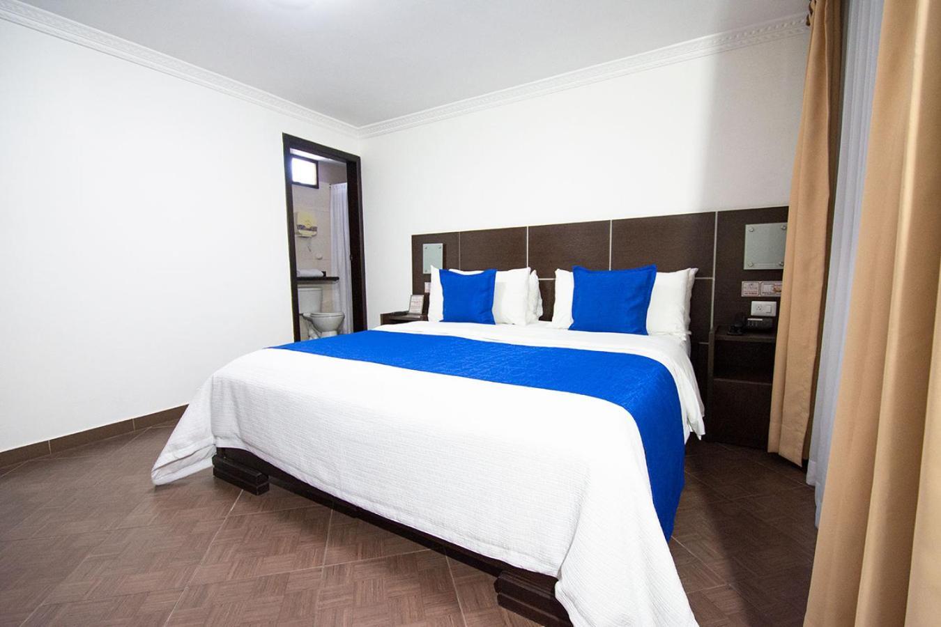 Hotel Plaza Victoria Ибара Екстериор снимка