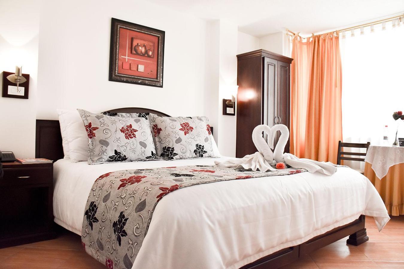 Hotel Plaza Victoria Ибара Екстериор снимка