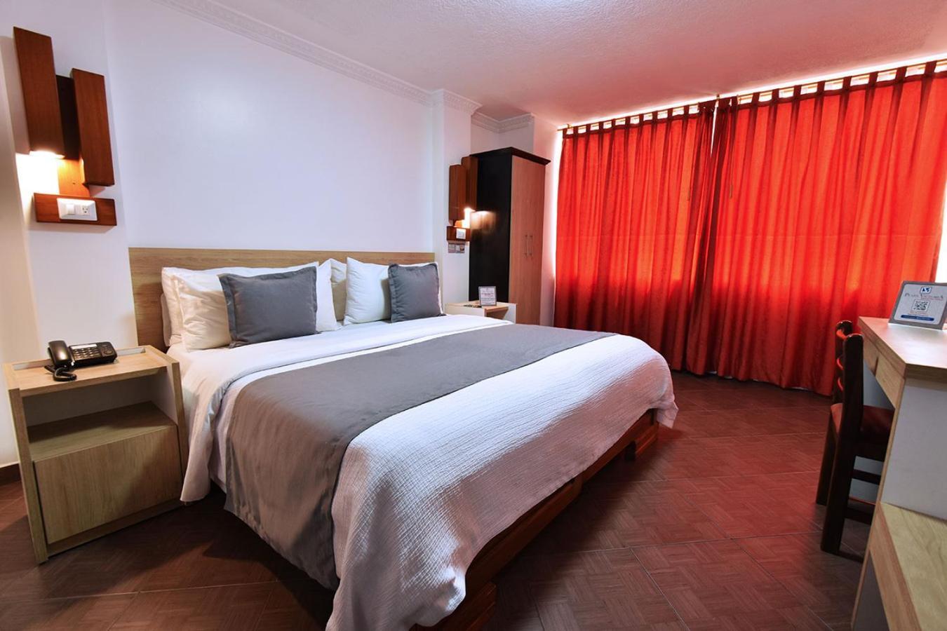 Hotel Plaza Victoria Ибара Екстериор снимка