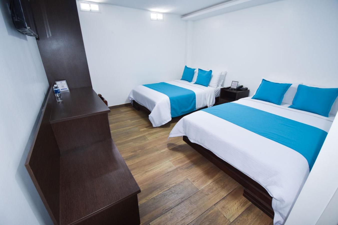 Hotel Plaza Victoria Ибара Екстериор снимка