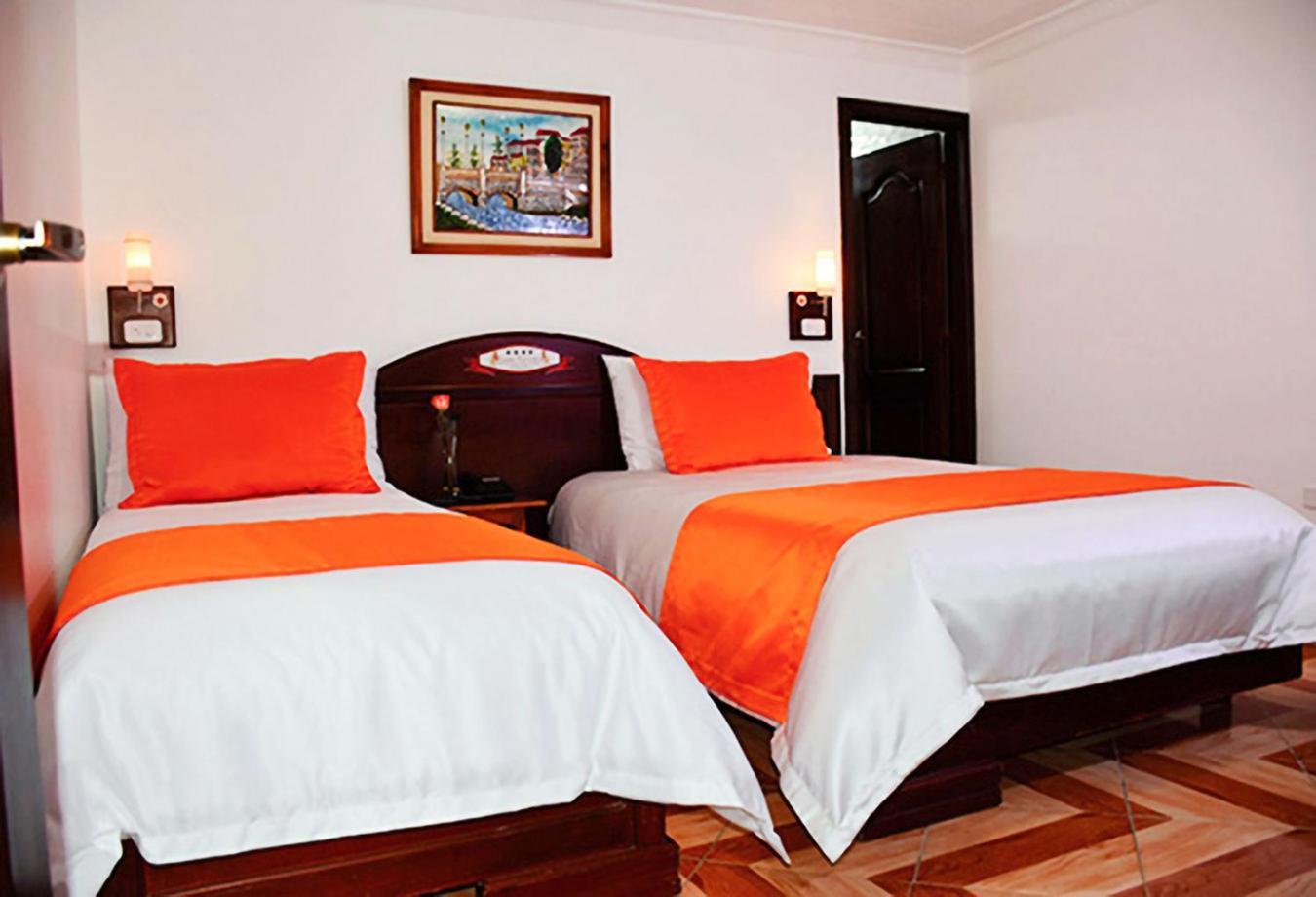 Hotel Plaza Victoria Ибара Екстериор снимка