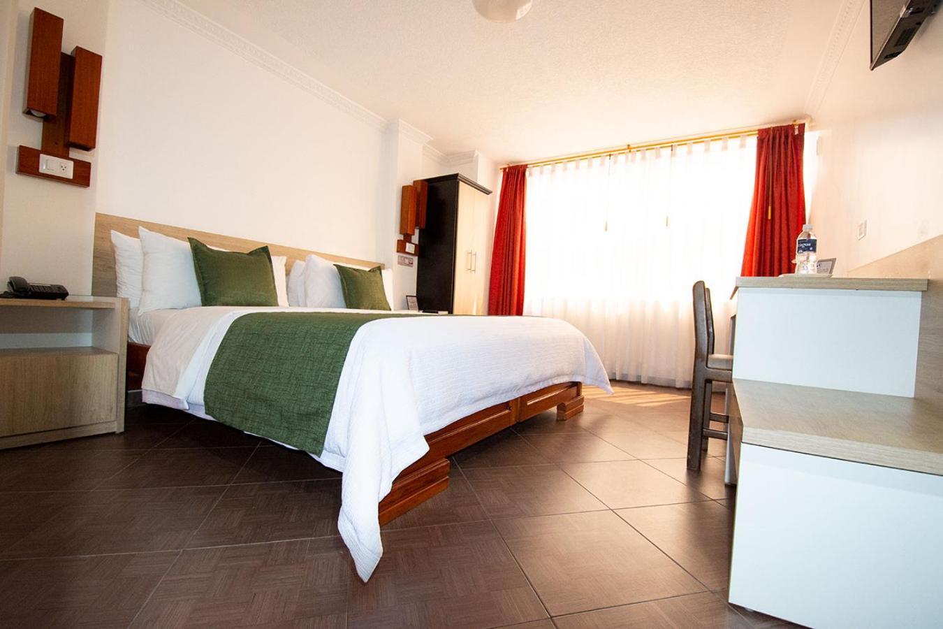 Hotel Plaza Victoria Ибара Екстериор снимка
