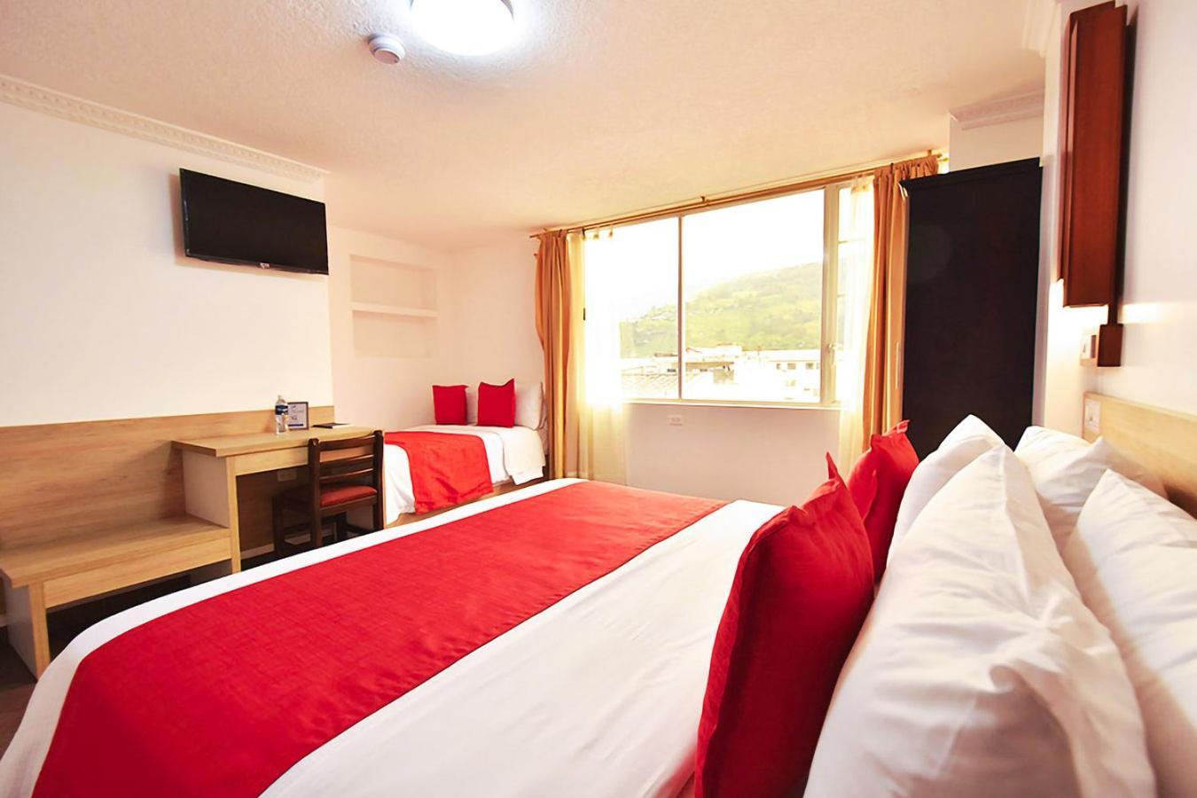 Hotel Plaza Victoria Ибара Екстериор снимка