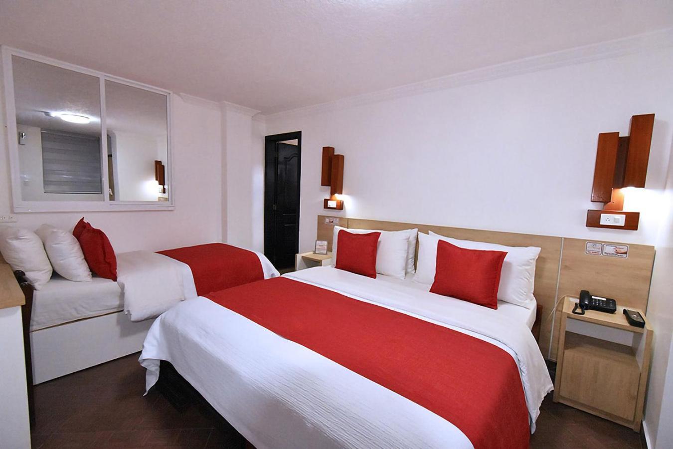 Hotel Plaza Victoria Ибара Екстериор снимка